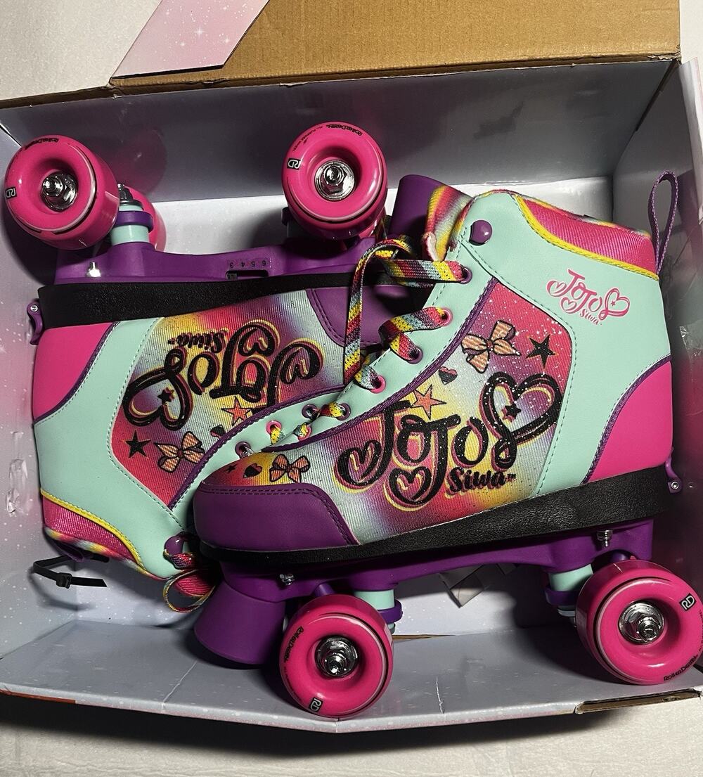 JoJo Siwa Roller Derby Adjustable Quad Roller Skates Girls Size 3-6 w/ Box